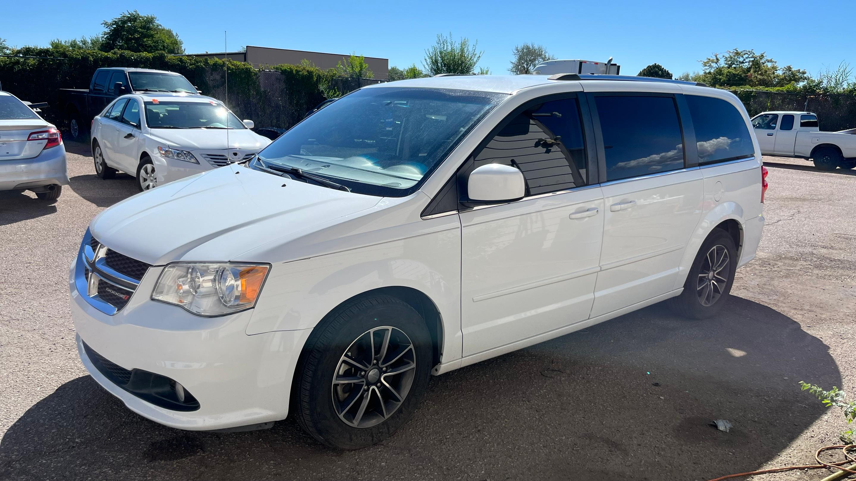Dodge Grand Caravan 2016 in Colorado Springs, CO