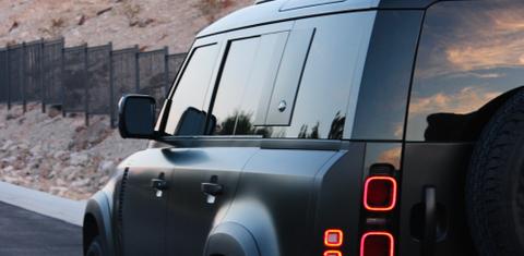 Land Rover Defender 2022