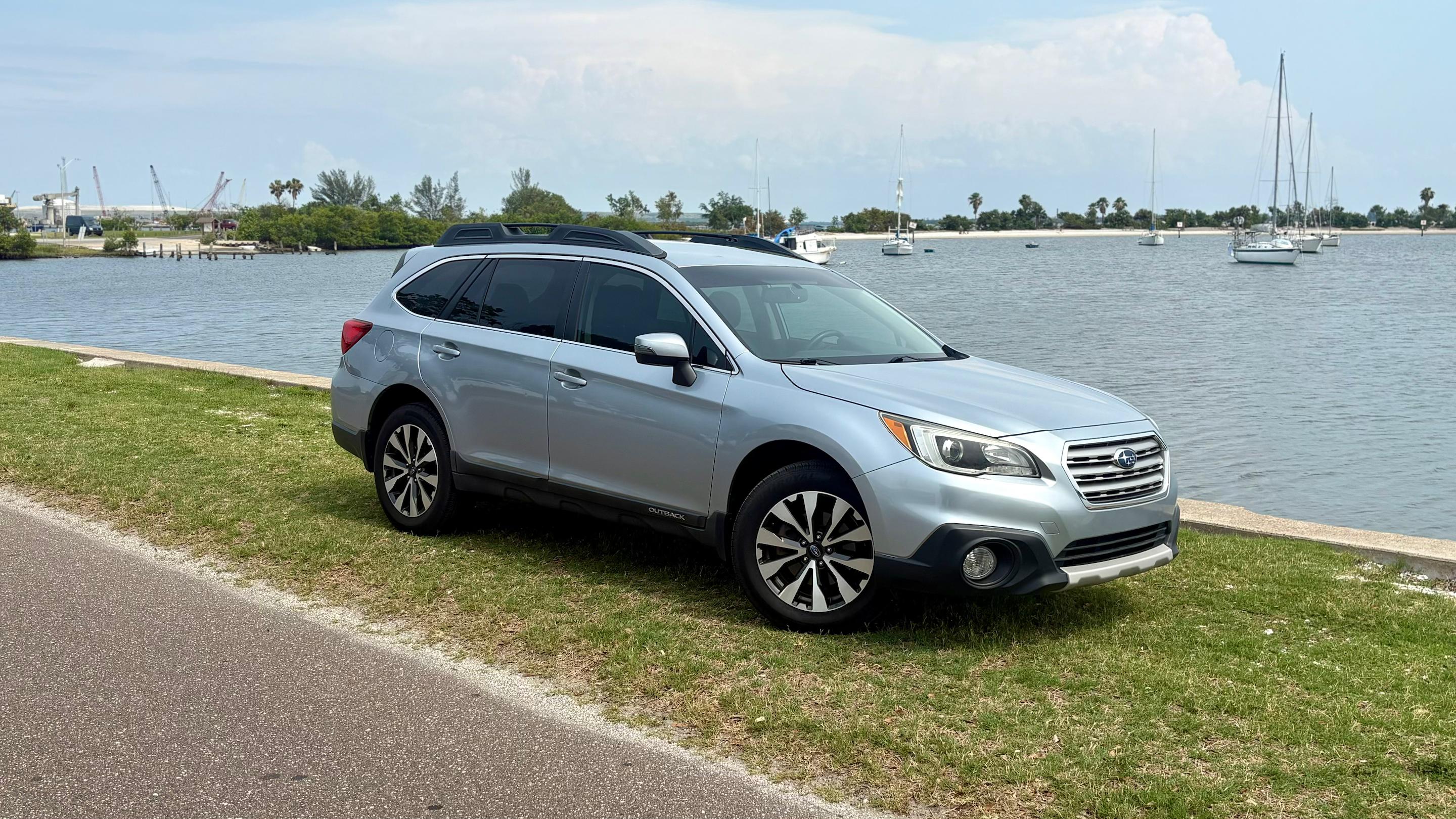 Subaru Outback 2015 in Tampa, FL