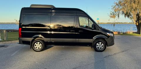 Mercedes-Benz Sprinter 2025