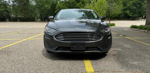Ford Fusion Hybrid 2020