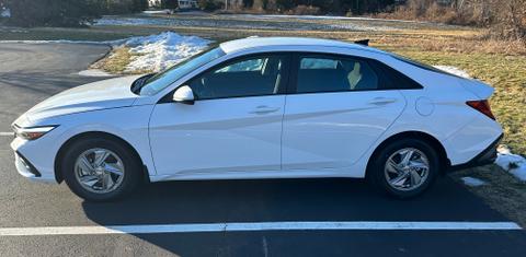 Hyundai Elantra 2025