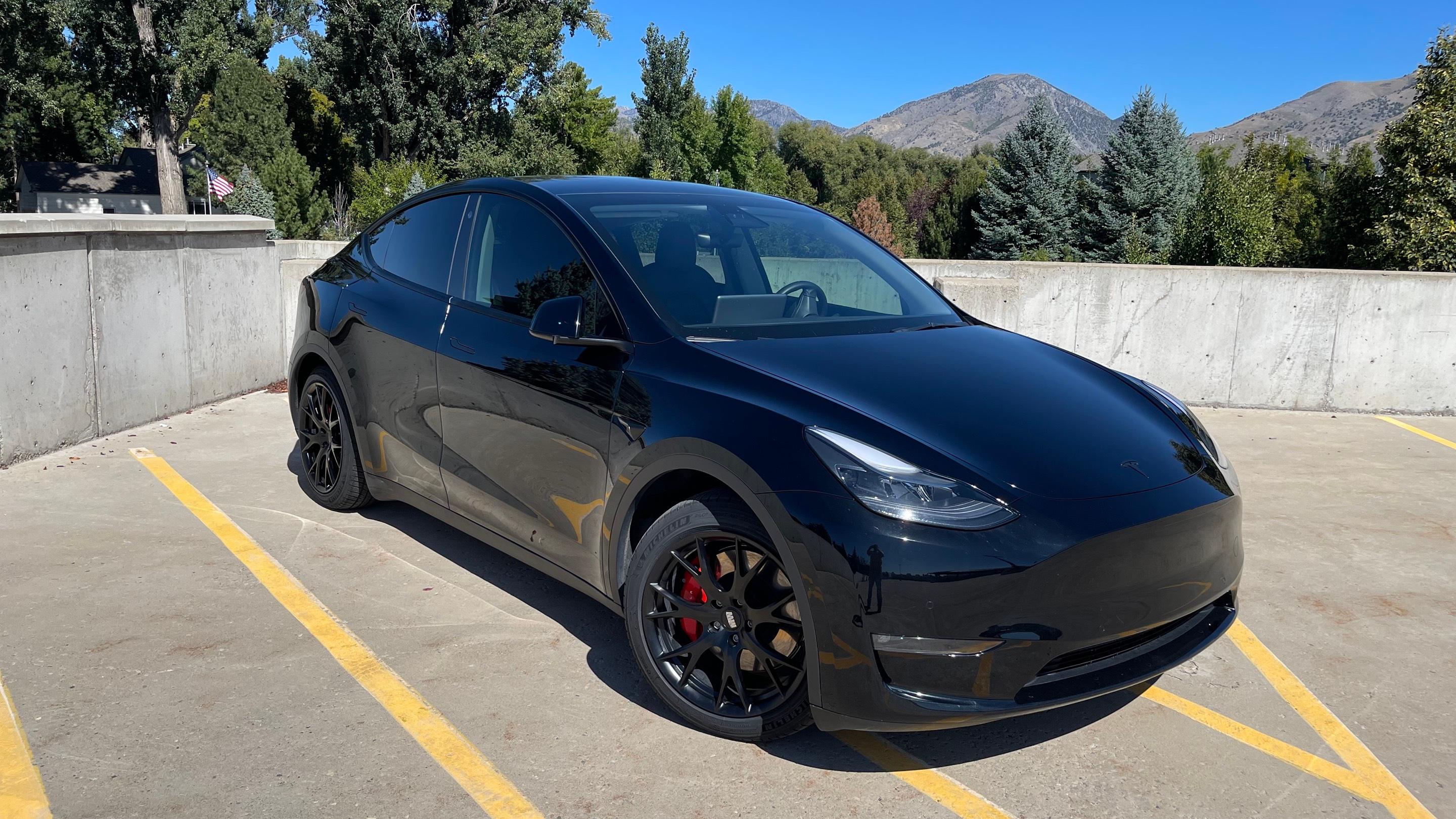 Tesla Model Y 2022 in Hurricane, UT