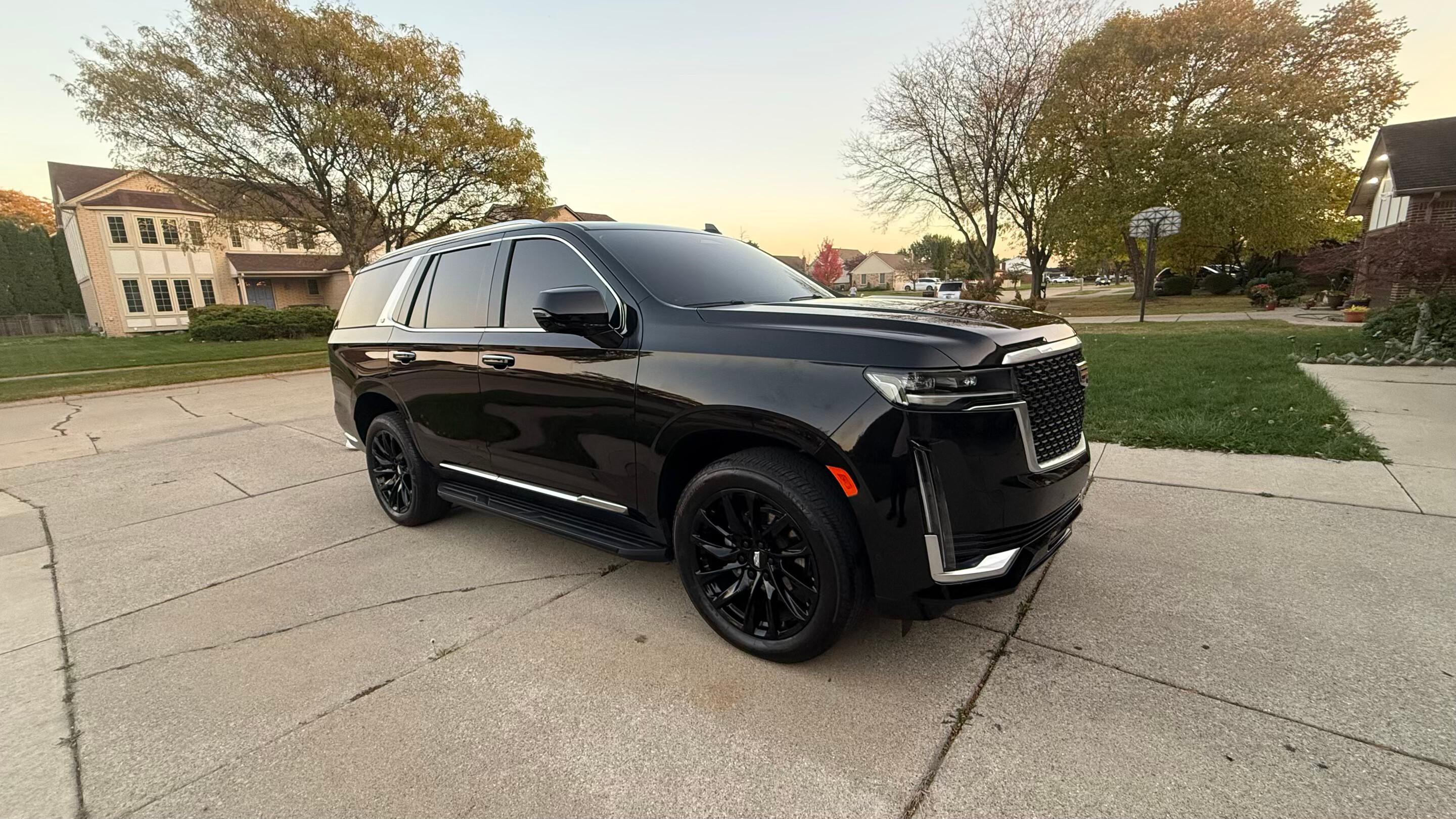 Cadillac Escalade 2023 in 