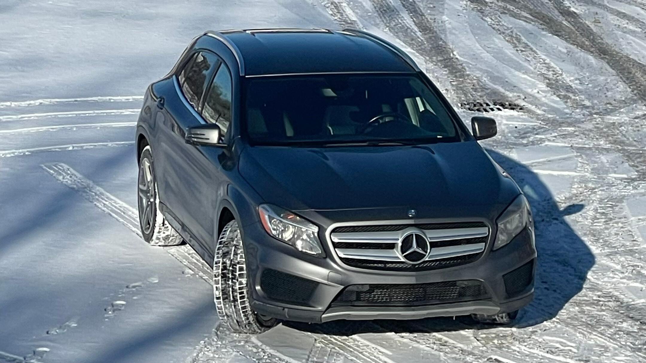 Mercedes-Benz GLA-Class 2015 à 