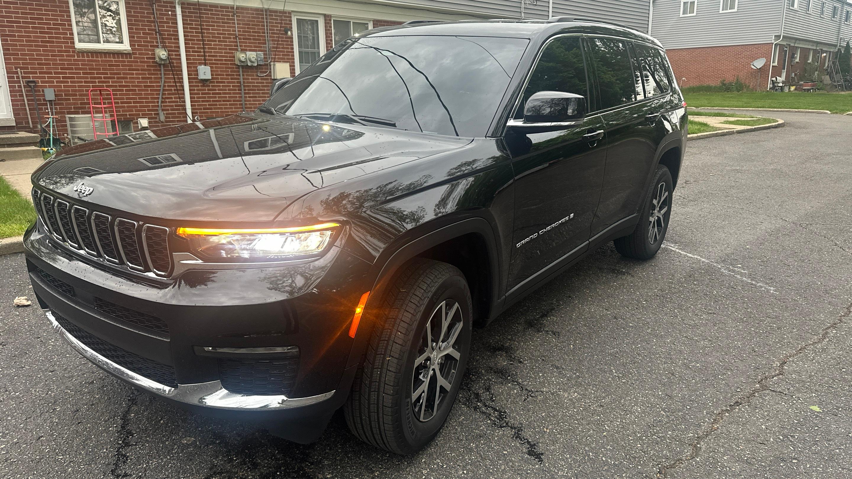 Jeep Grand Cherokee L 2024 in Auburn Hills, MI