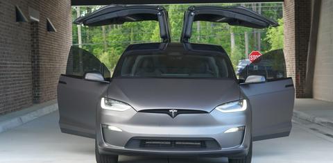 Tesla Model X 2022