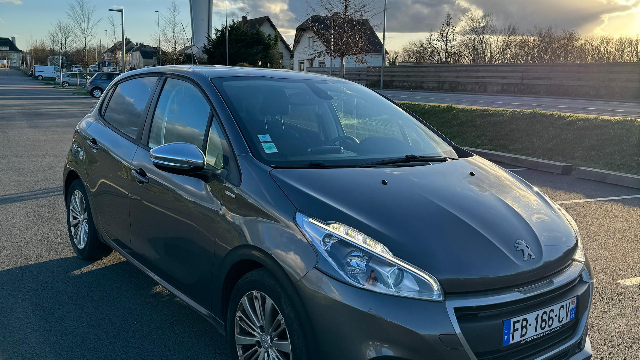 Peugeot 208 2018 à Caen