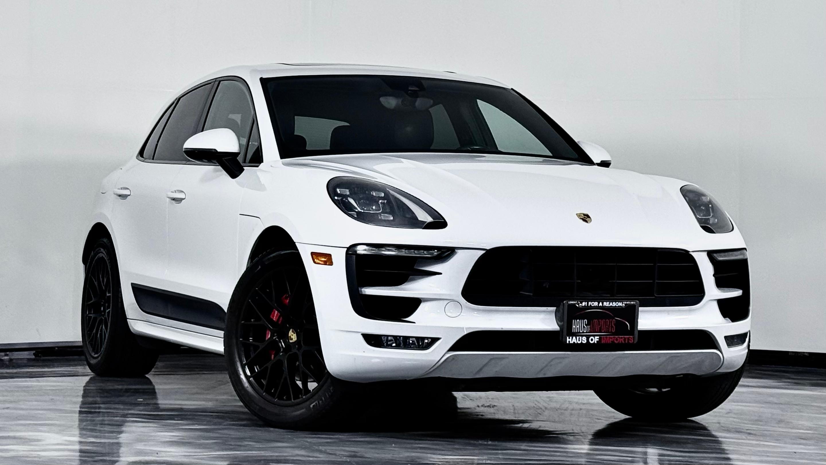 Porsche Macan 2017 in Chicago, IL