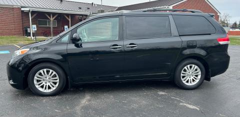 Toyota Sienna 2013