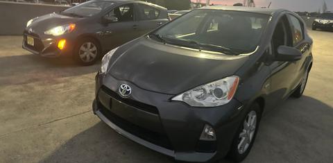 Toyota Prius c 2014