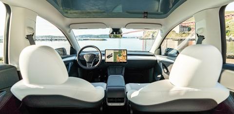 Tesla Model Y 2024