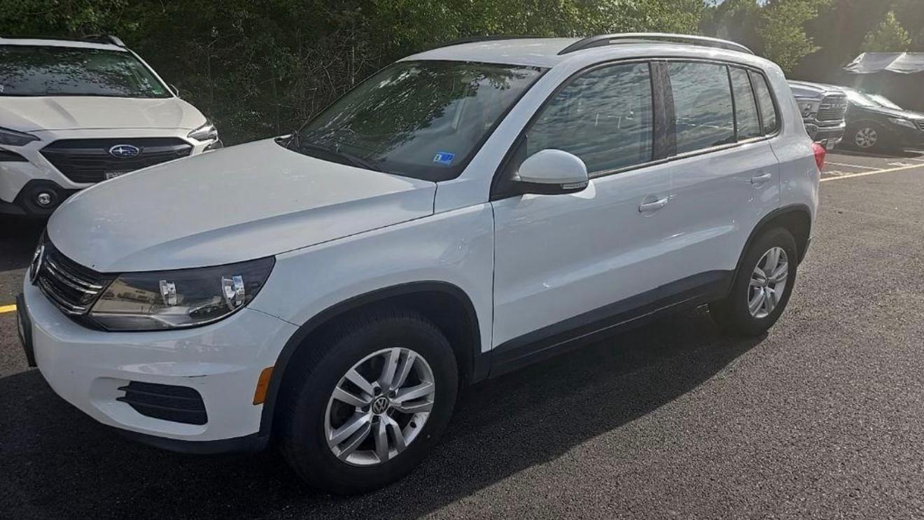 Volkswagen Tiguan Limited 2017 in Sandston, VA