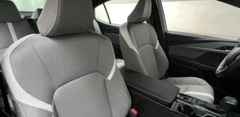 Toyota Camry Hybrid 2025