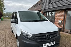 Mercedes-Benz V-Class car