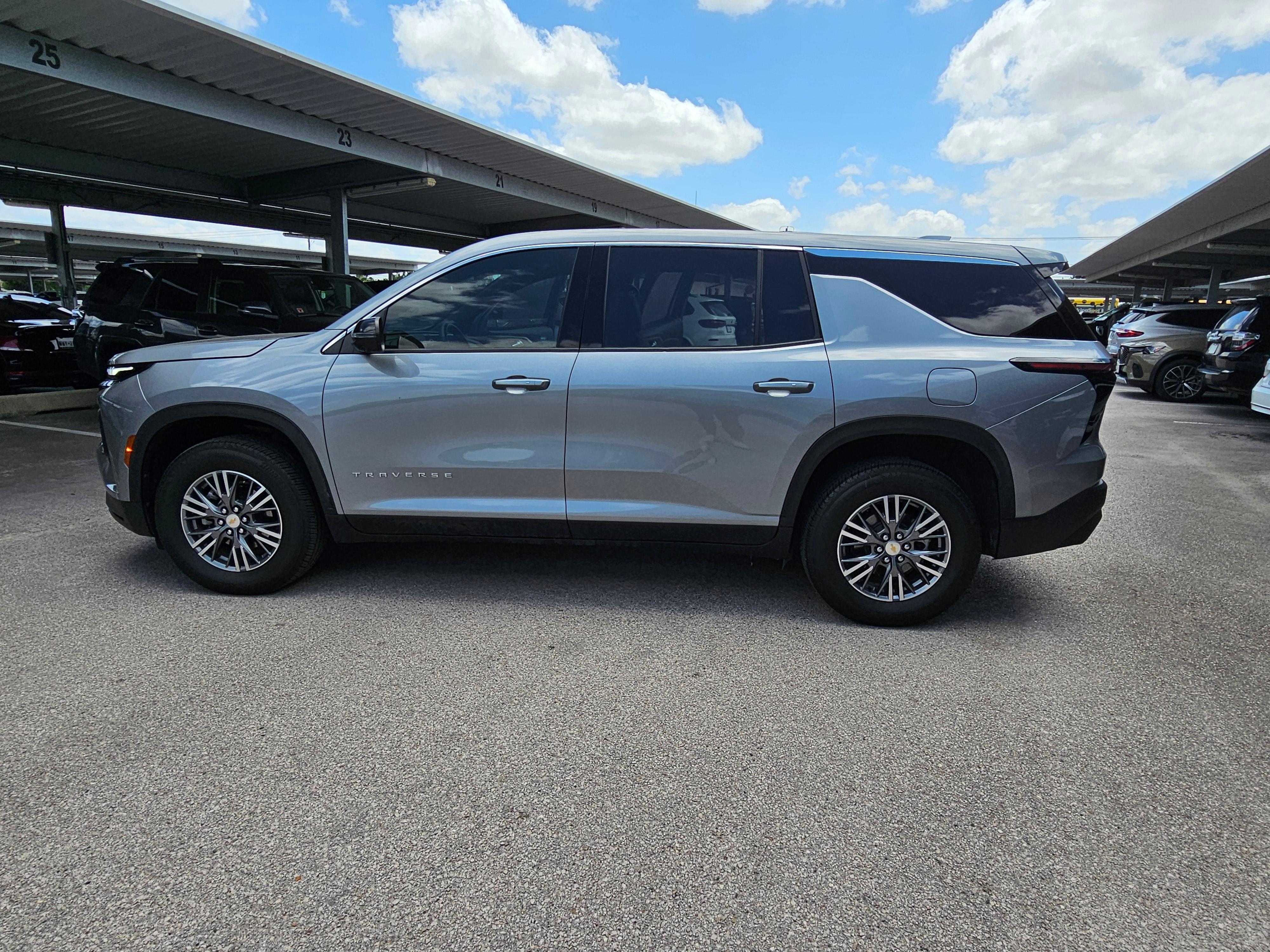 Chevrolet Traverse 2024 in Austin, TX
