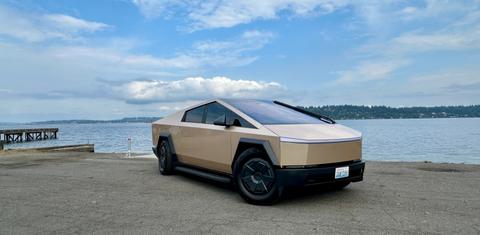 Tesla Cybertruck 2025