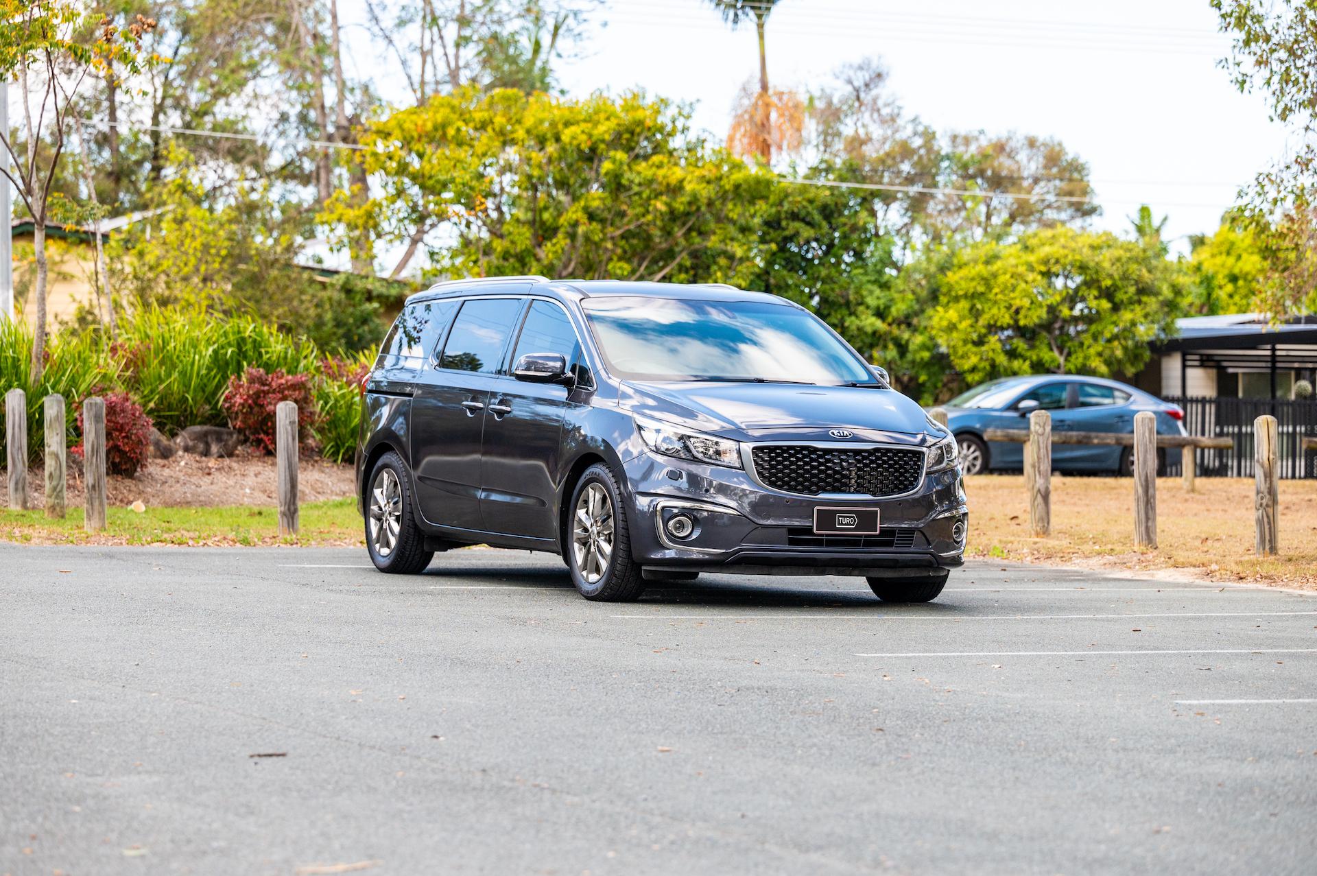 Kia CARNIVAL 2016 in Eagleby
