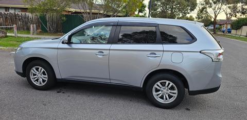Mitsubishi OUTLANDER 2013