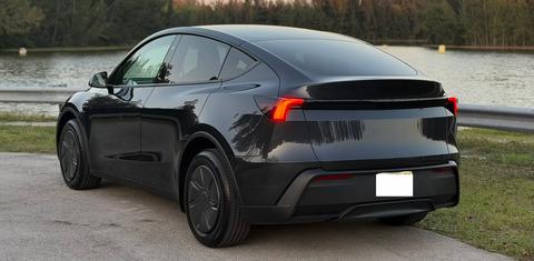 Tesla Model Y 2026