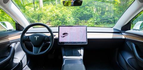 Tesla Model 3 2023