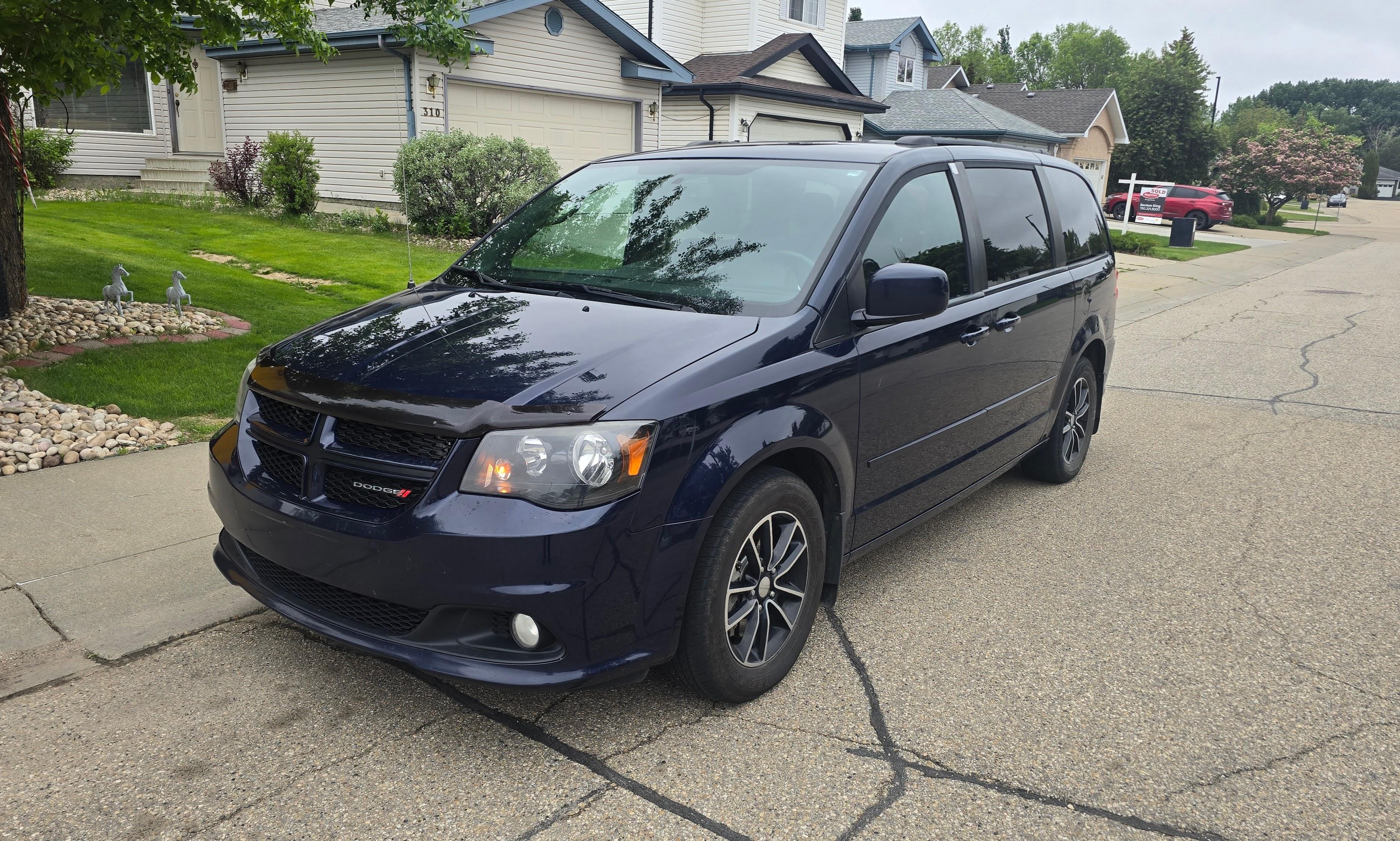 Dodge Grand Caravan 2015 in Edmonton, AB