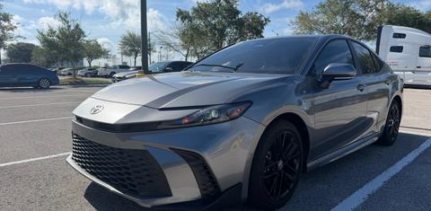 Toyota Camry Hybrid 2025