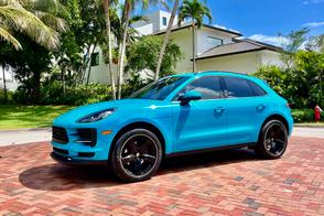 Porsche Macan car