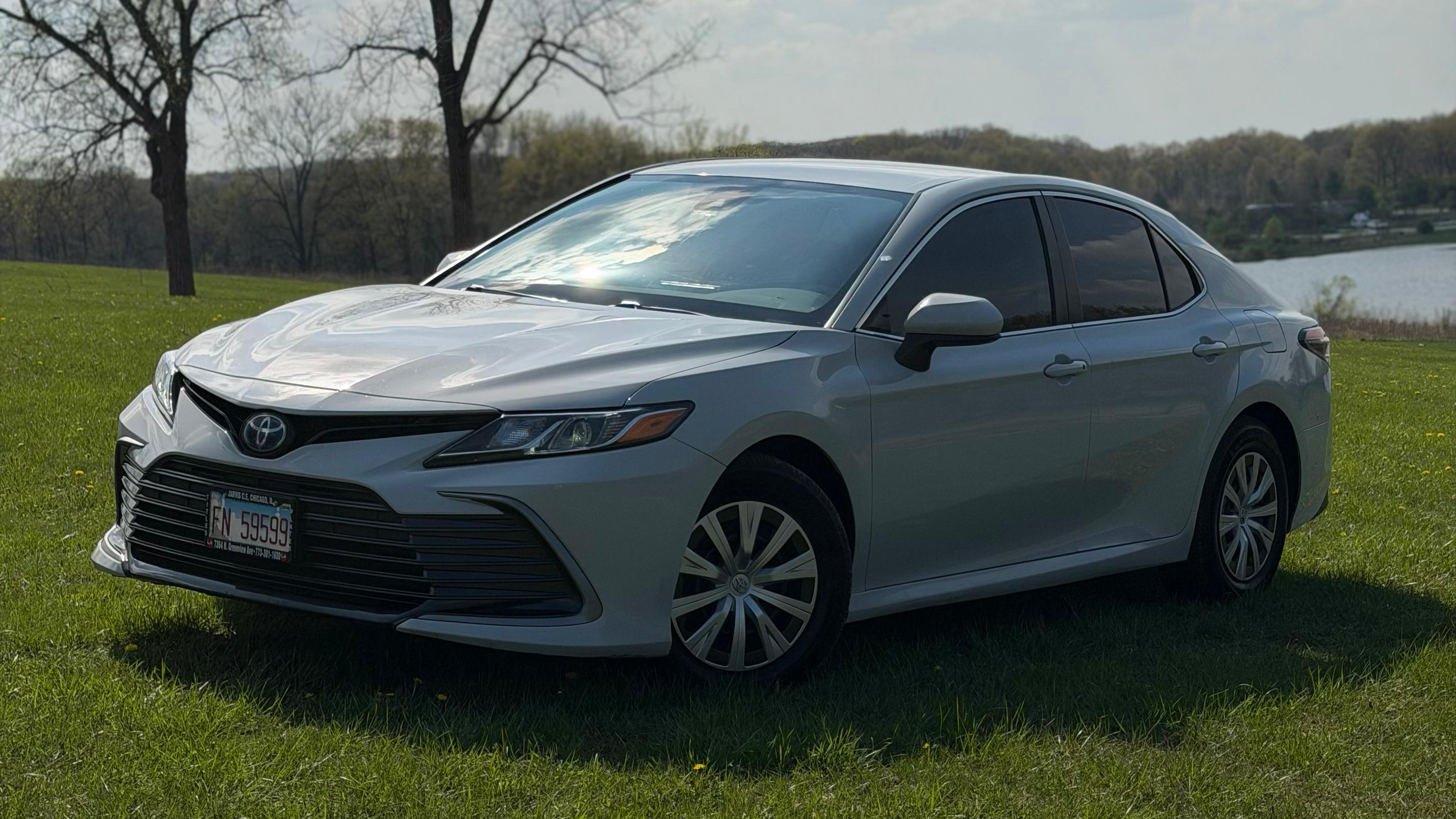 Toyota Camry Hybrid 2022 in Chicago Ridge, IL
