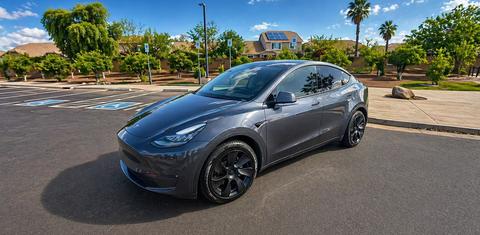 Tesla Model Y 2023