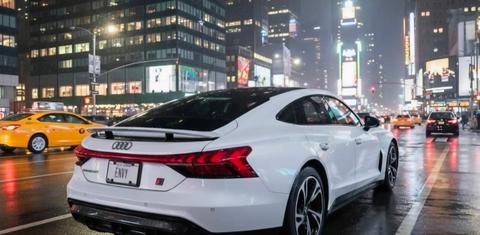Audi e-tron GT 2024