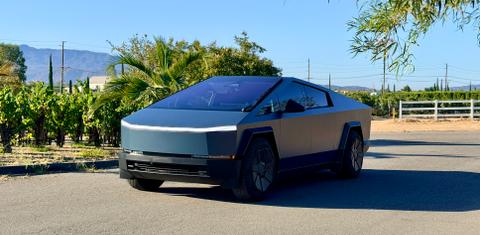 Tesla Cybertruck 2026