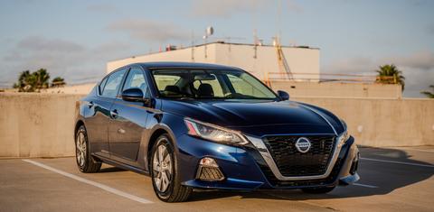 Nissan Altima 2020