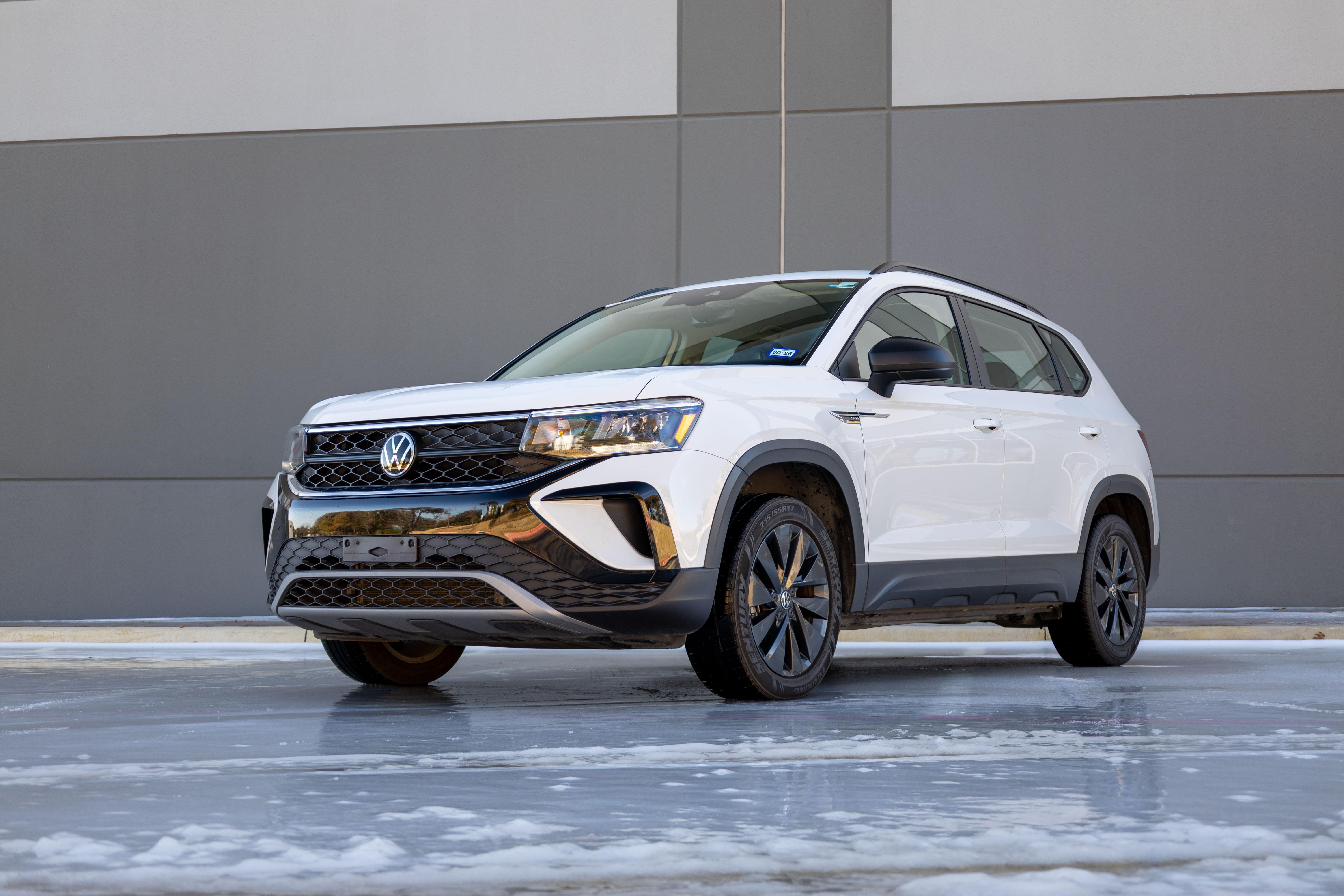 Volkswagen Taos 2024 in Coppell, TX