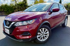 Nissan Rogue car