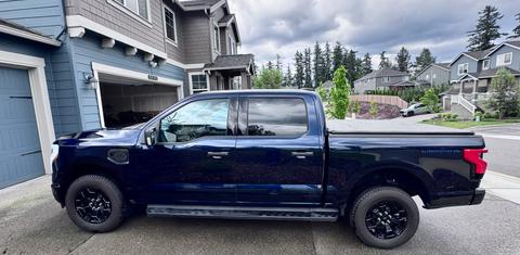 Ford F-150 Lightning 2025