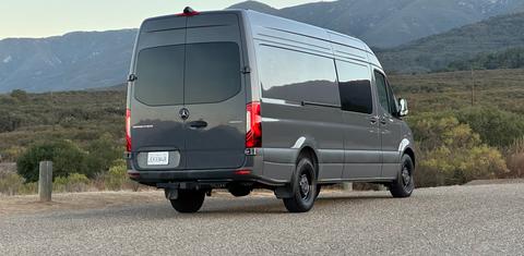 Mercedes-Benz Sprinter Crew 2024