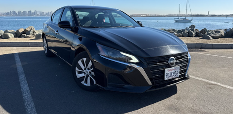 Nissan Altima 2023