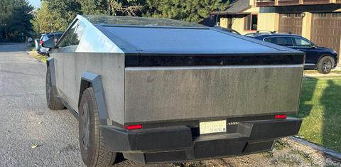 Tesla Cybertruck 2026