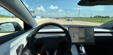 Tesla Model 3 2024