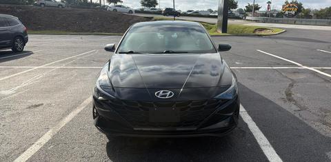 Hyundai Elantra 2022