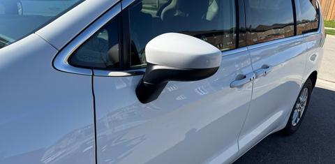 Chrysler Grand Caravan 2023
