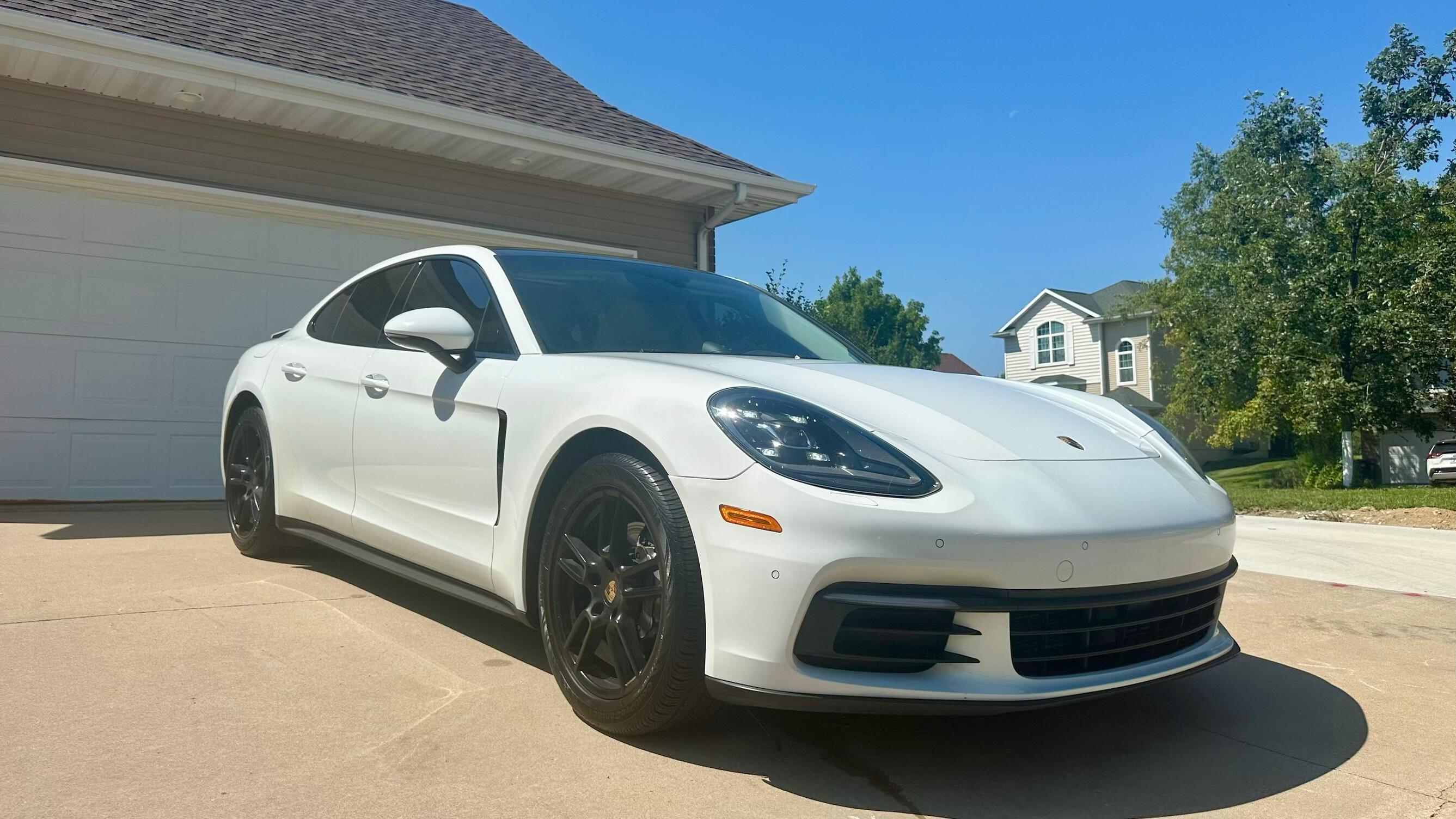 Porsche Panamera 2017 in Coralville, IA