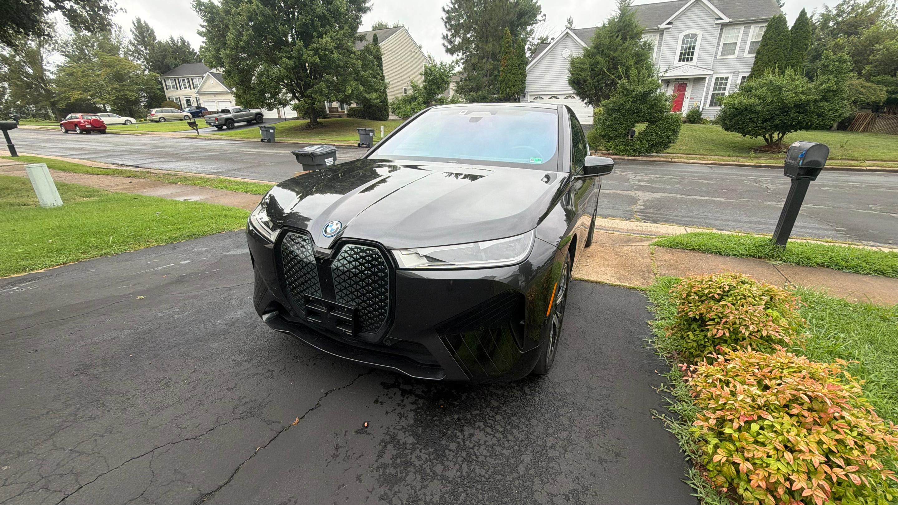 BMW iX 2025 in Woodbridge, VA