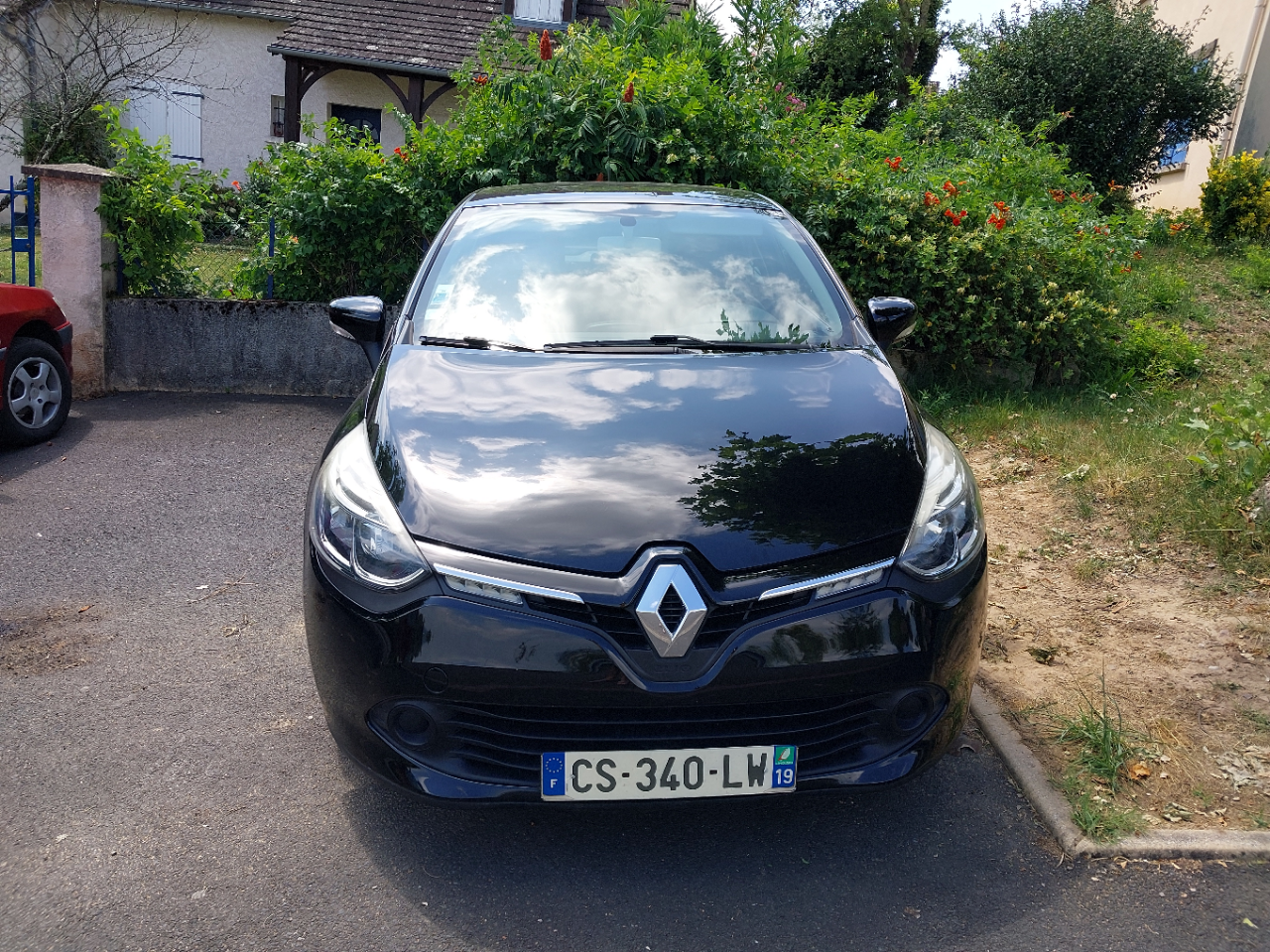 Renault CLIO IV 2013 à Brive-la-Gaillarde
