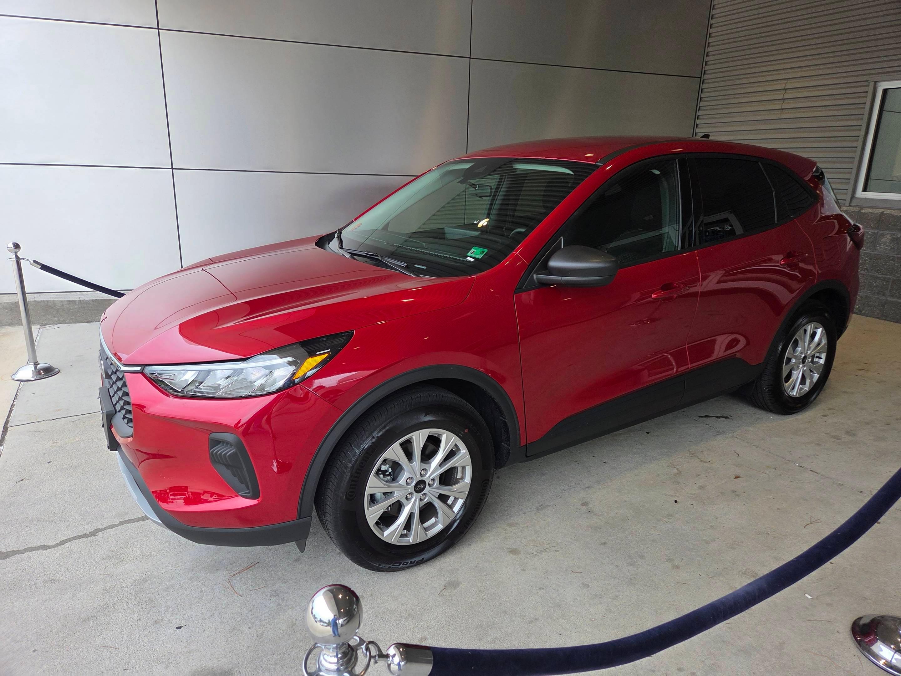 Ford Escape 2026 in Newport News, VA