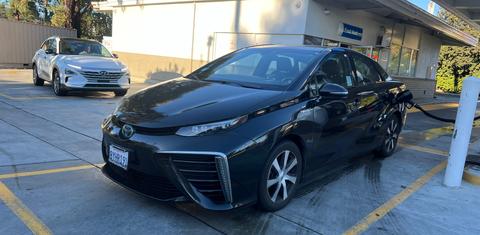 Toyota Mirai 2016