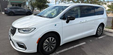 Chrysler Pacifica 2024
