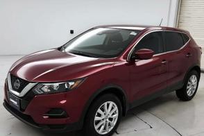 Nissan Rogue car