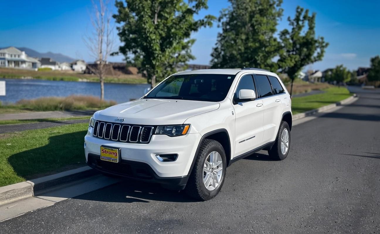 Jeep Grand Cherokee 2017 in 